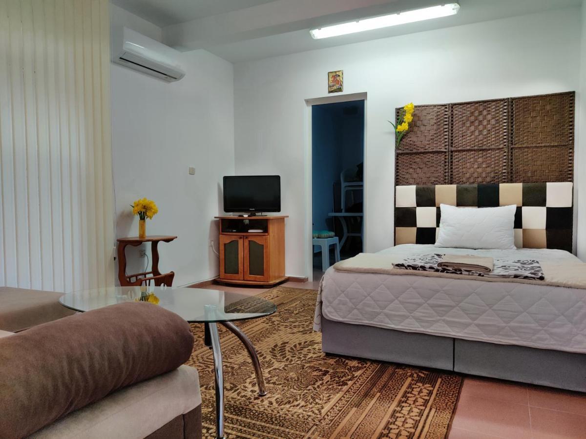 Balkan Rooms & Studios In Downtown Софія Екстер'єр фото
